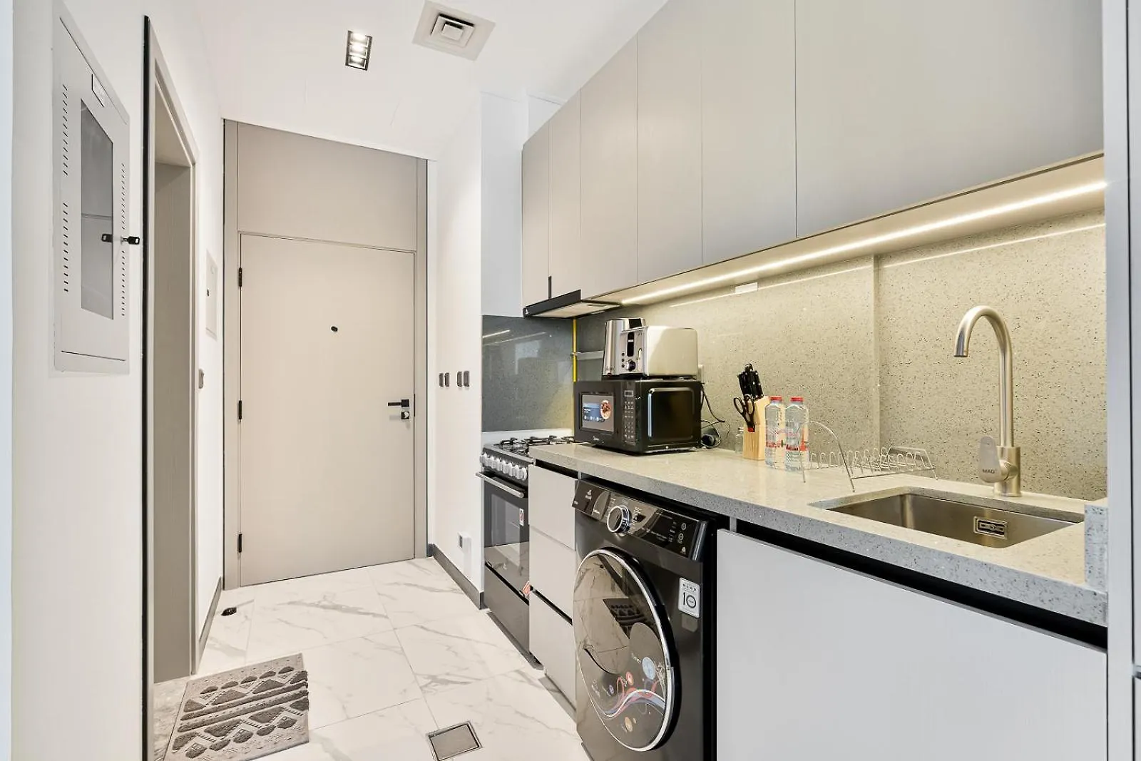 Lovely Studio In Mag 900, Meydan Dubai