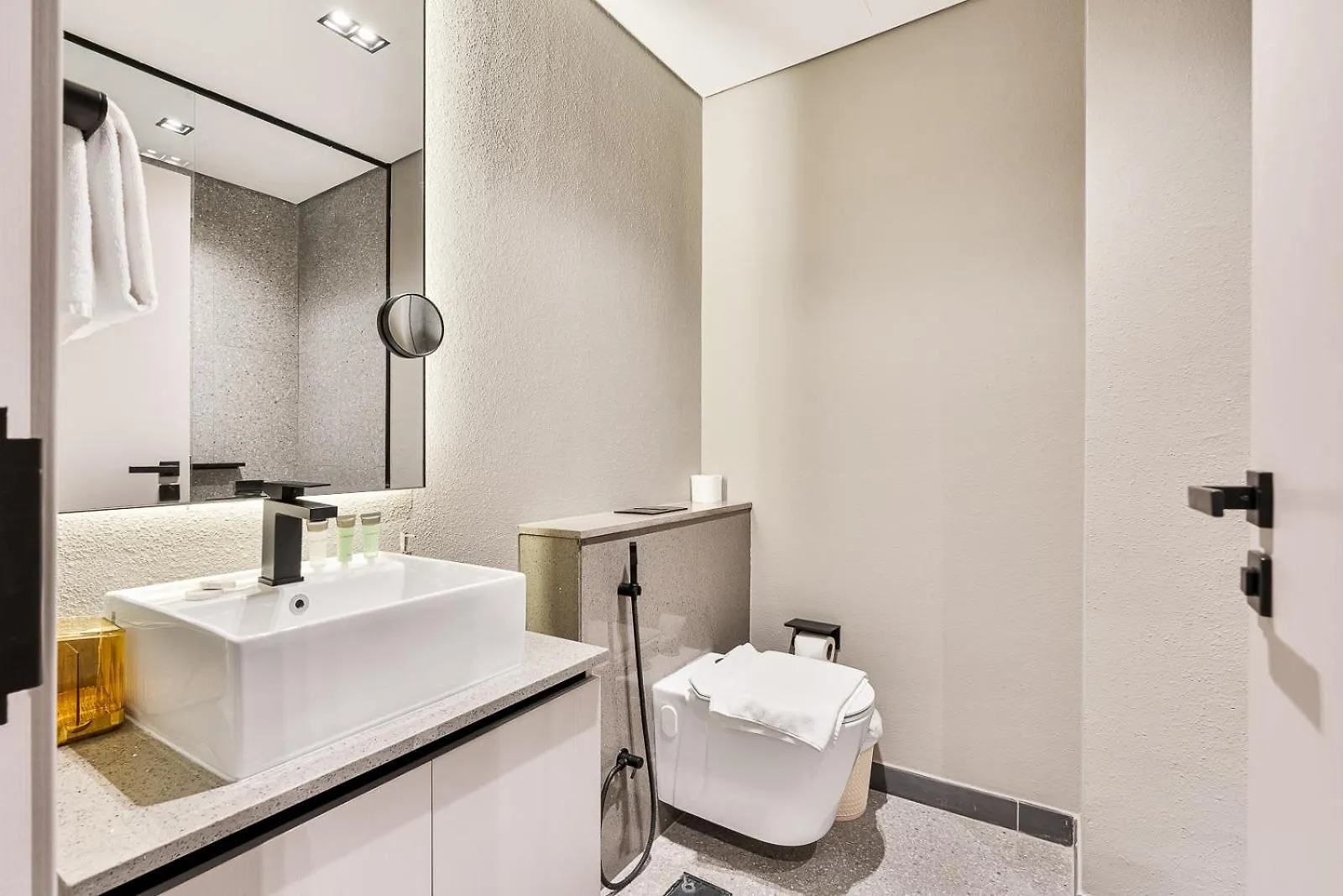 Lovely Studio In Mag 900, Meydan Dubai Apartment