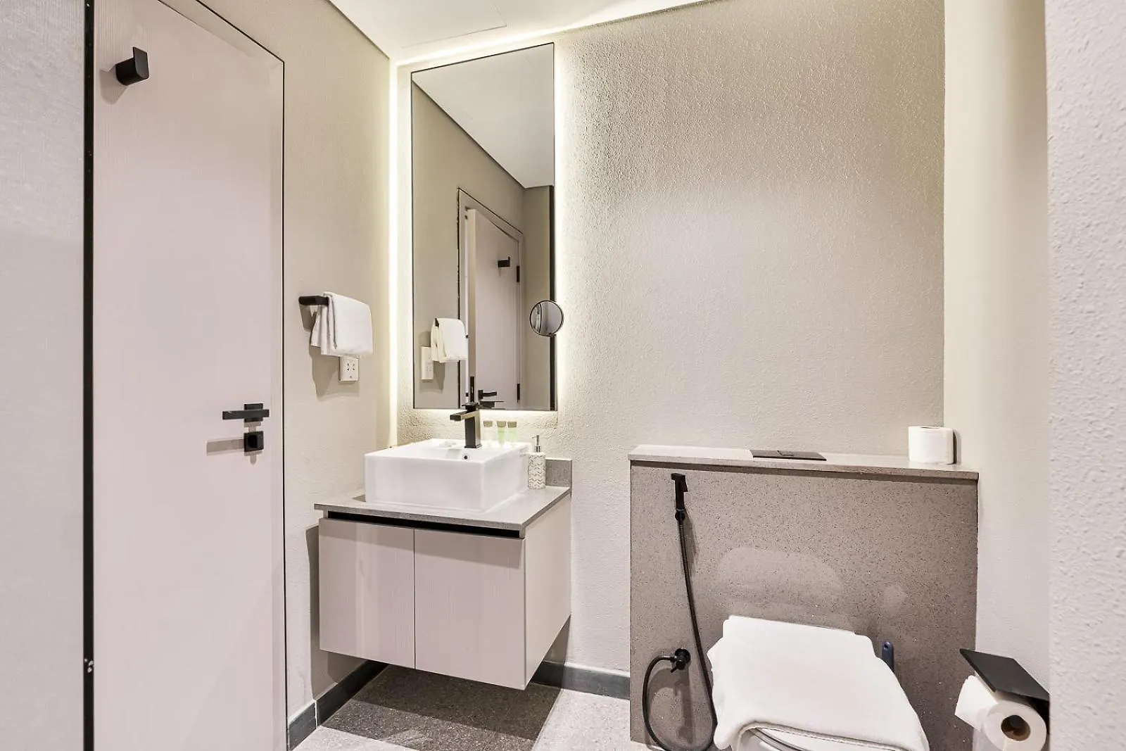 Lovely Studio In Mag 900, Meydan Dubai United Arab Emirates